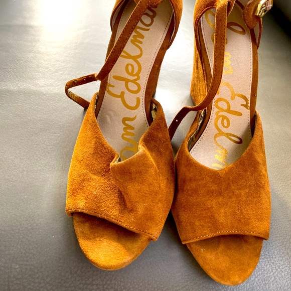 Sam Edelman Shoes - Sam Edelman Preowned Suede Sandals size 7